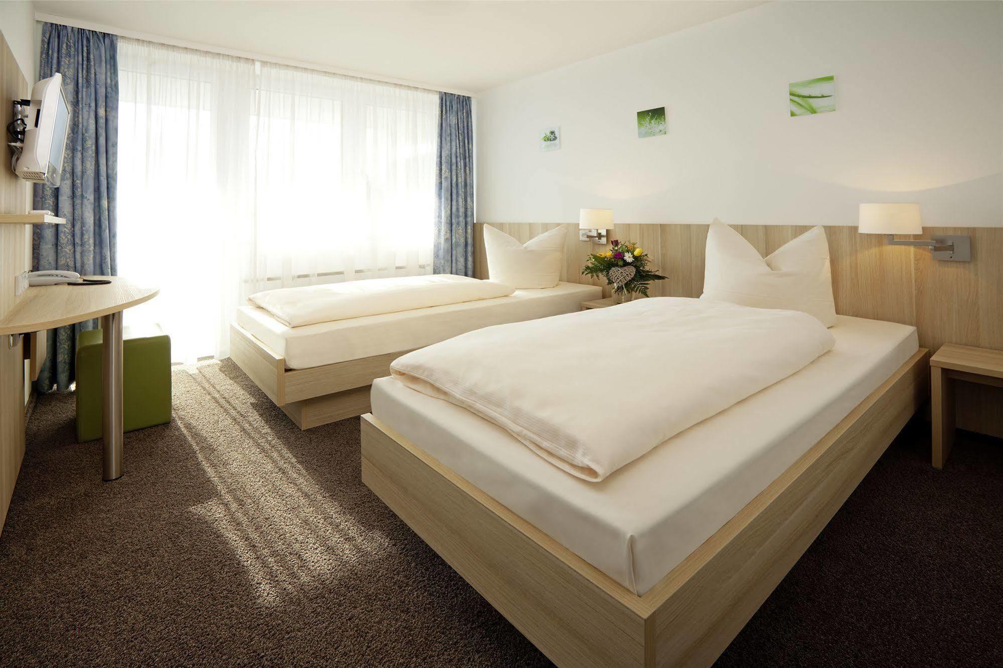 Gasthof Lerner Freising Bagian luar foto