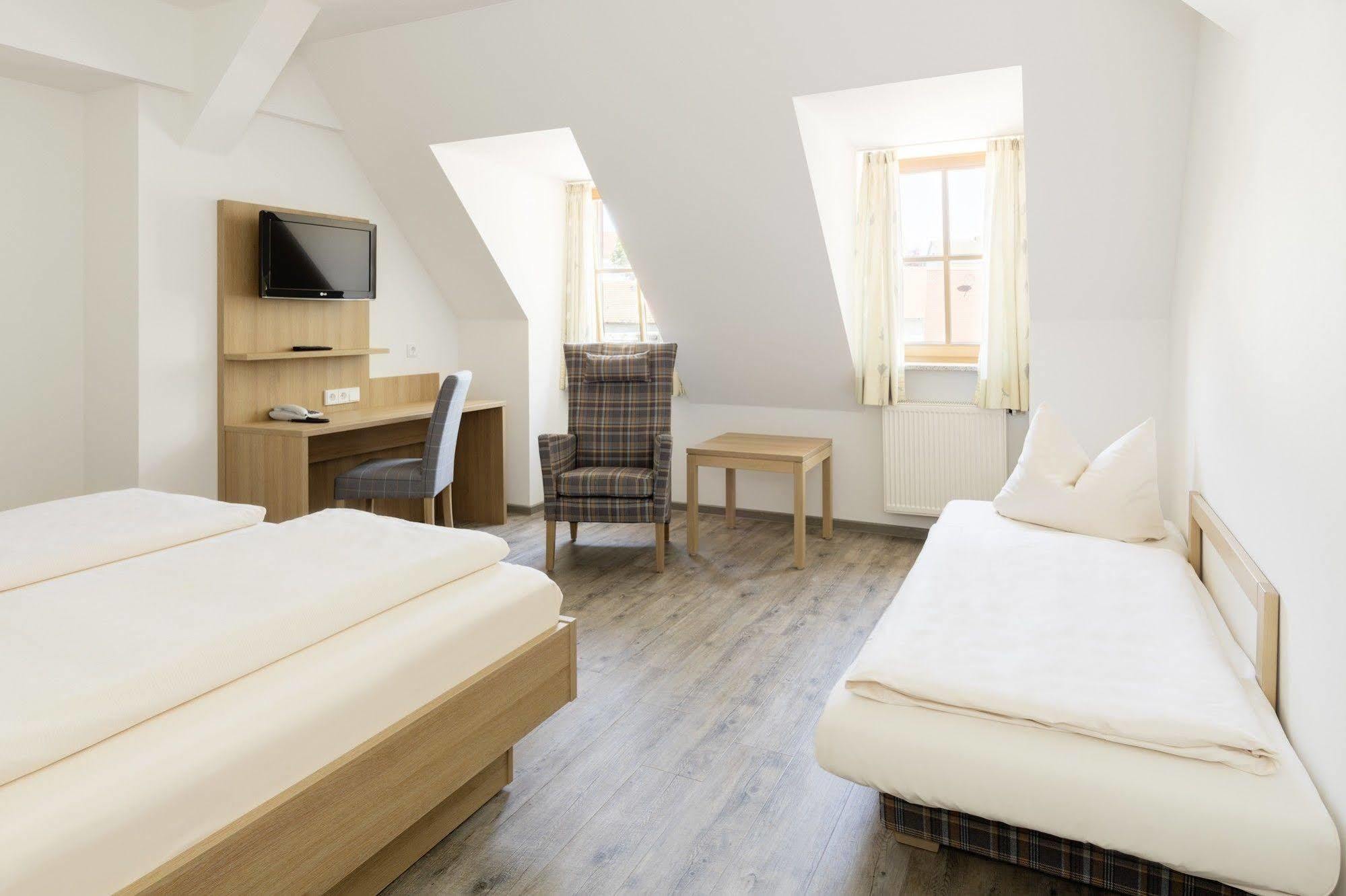 Gasthof Lerner Freising Bagian luar foto