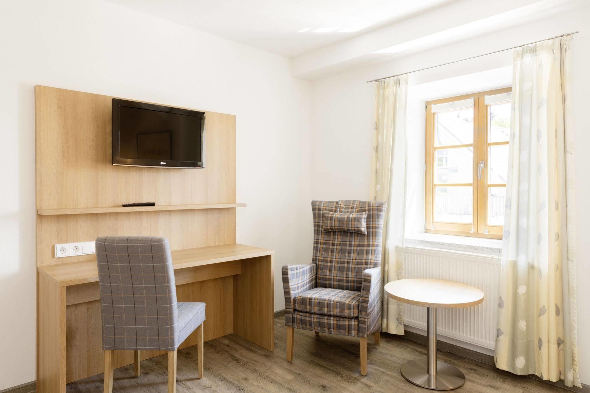 Gasthof Lerner Freising Bagian luar foto