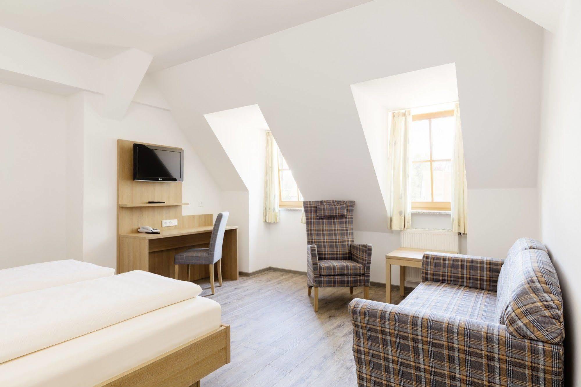 Gasthof Lerner Freising Bagian luar foto